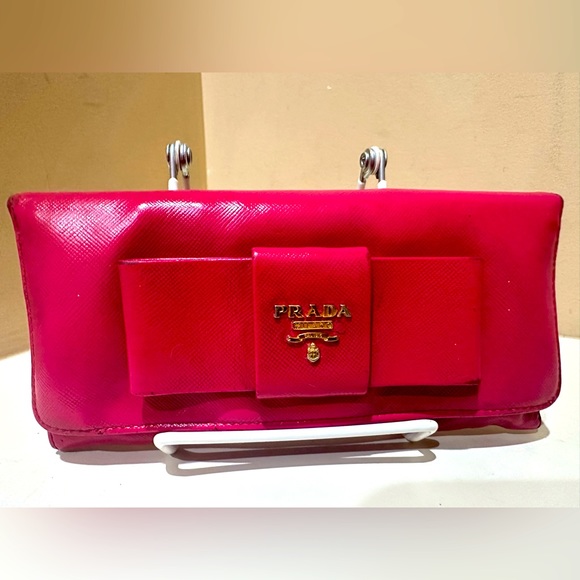 Prada Saffiano Pink Bow Snap Long Wallet - Picture 1 of 15